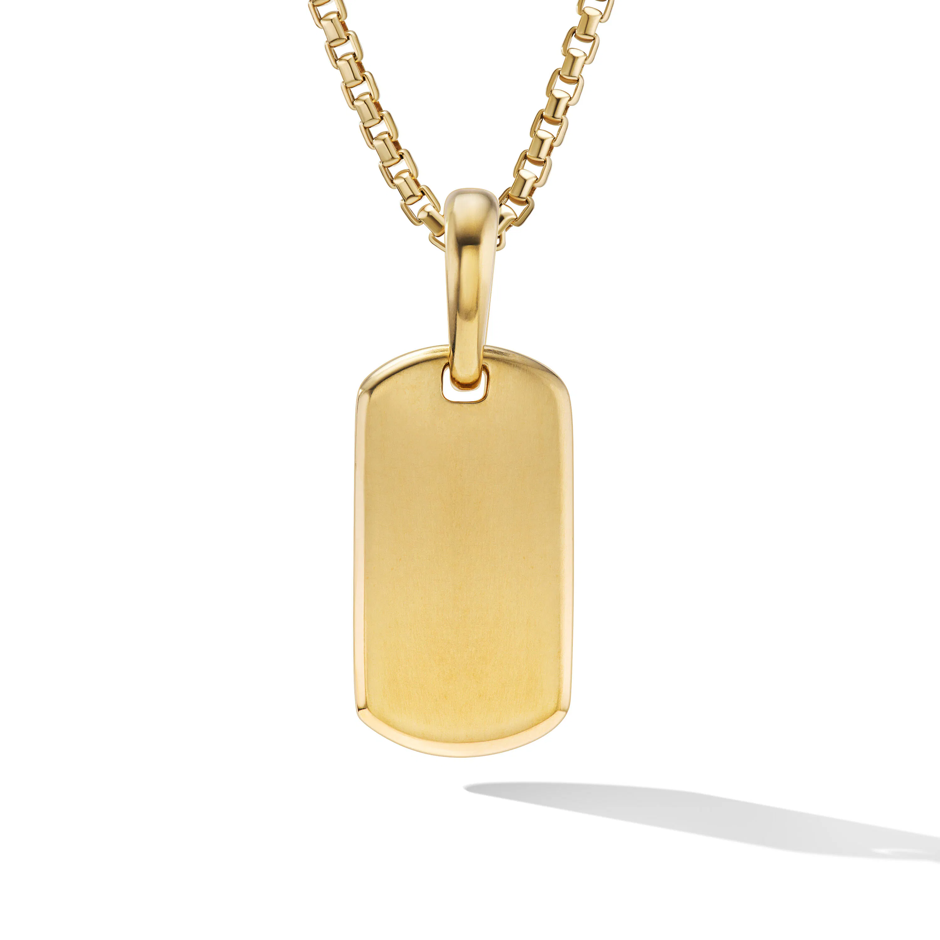Vertical Chevron Tag in 18K Yellow Gold, 21mm