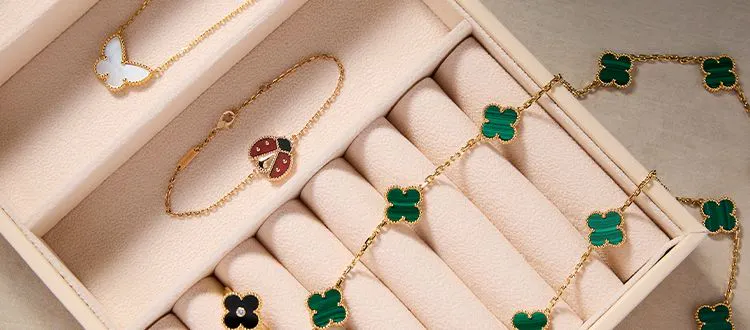Pre-Owned Van Cleef Jewelry | Shop Estate Alhambra | 1916